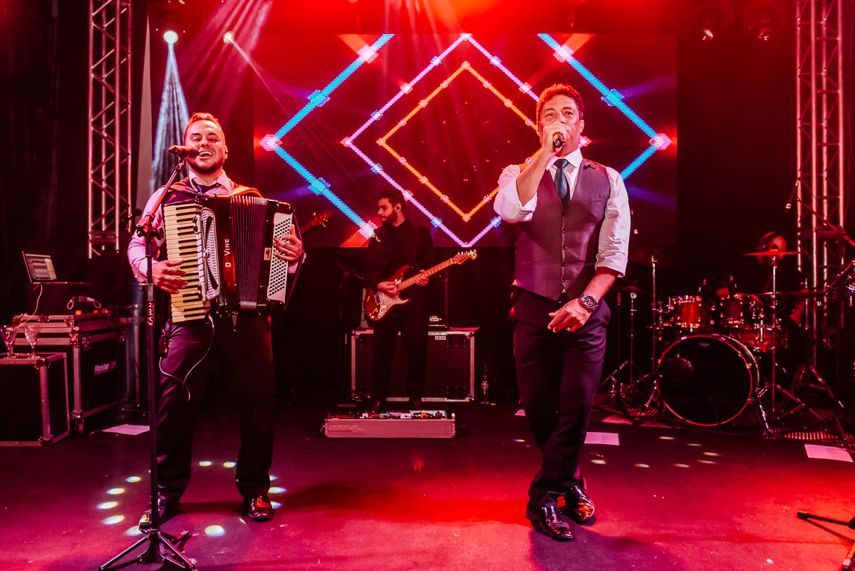 Casamento Ana e Vitor, vestido de noiva, noivas do brasil, noivas 2021, noivas 2022, casamentos pelo brasil, decoração de casamento, Wellington Guimarães Fotógrafo, Patos de Minas-MG