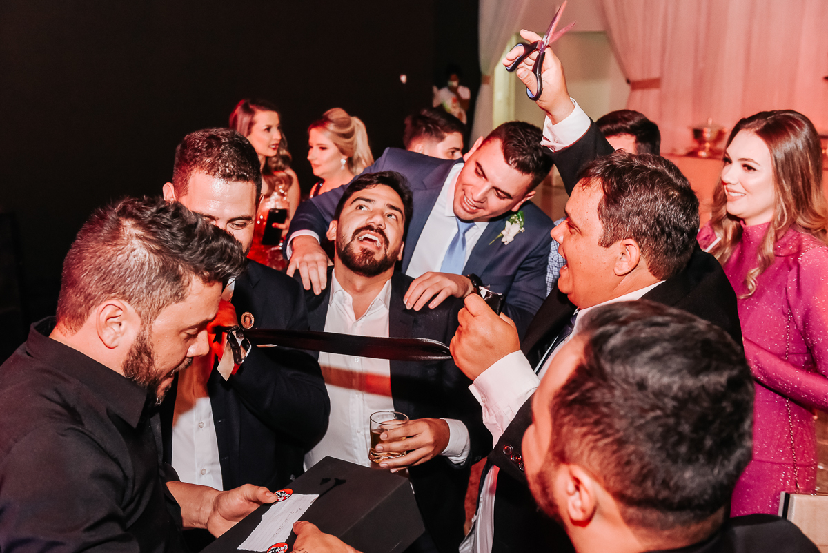 Casamento Ana e Vitor, vestido de noiva, noivas do brasil, noivas 2021, noivas 2022, casamentos pelo brasil, decoração de casamento, Wellington Guimarães Fotógrafo, Patos de Minas-MG