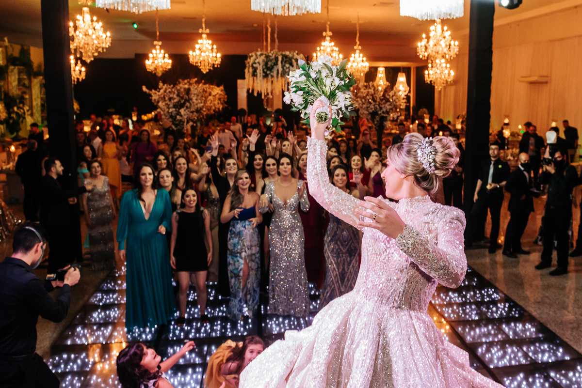 Casamento Ana e Vitor, vestido de noiva, noivas do brasil, noivas 2021, noivas 2022, casamentos pelo brasil, decoração de casamento, Wellington Guimarães Fotógrafo, Patos de Minas-MG