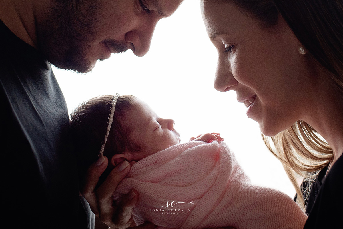 book-newborn-feminino-com-os-pais-sp-zona-sul