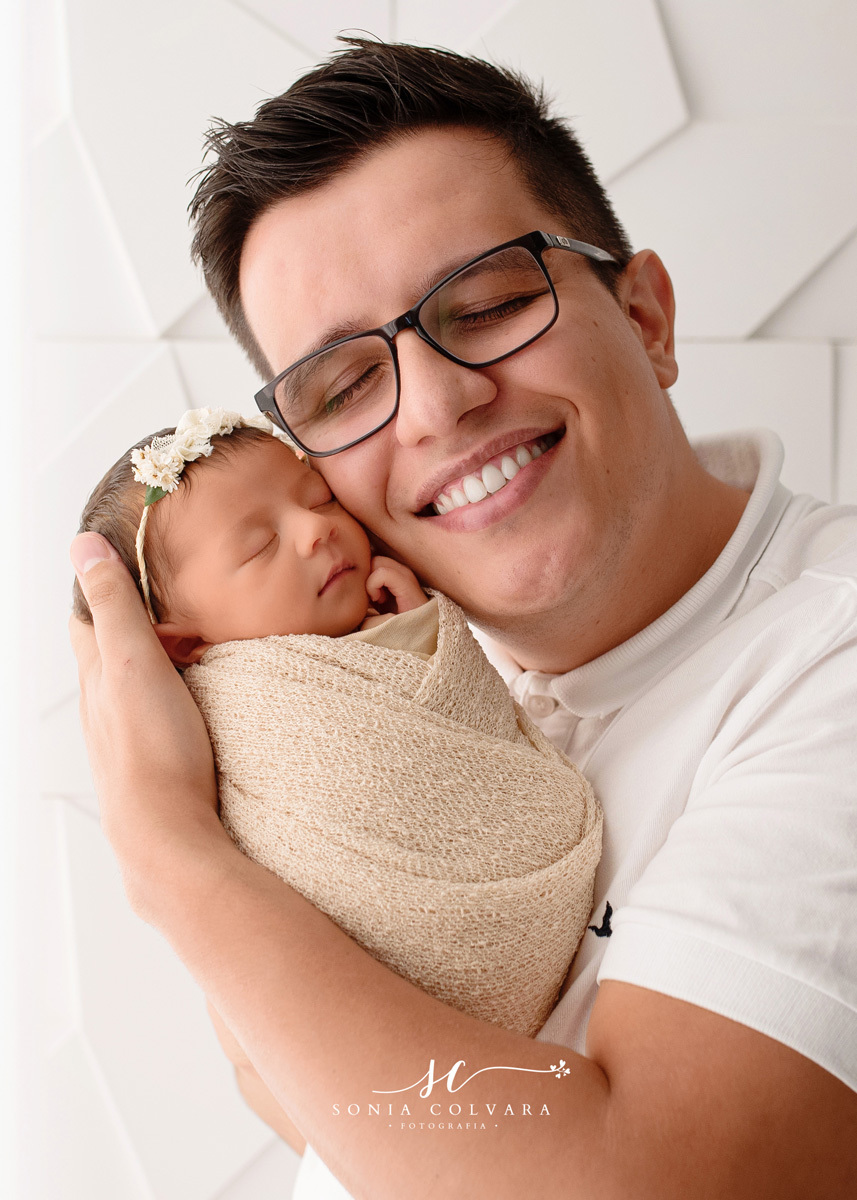 Estudio-newborn-zona-sul-de-sp-fotografia-newborn-em-são-paulo-foto-book-de-ensaio-newborn-de-menina-newborn-de-menina-sp-ensaio-newborn-de-menina-em-sp-newborn-recém-nascido-em-domicilio-sp-soniacolvara-foto-newborn-fotografia-newborn-bêbe-zona-sul-sp
