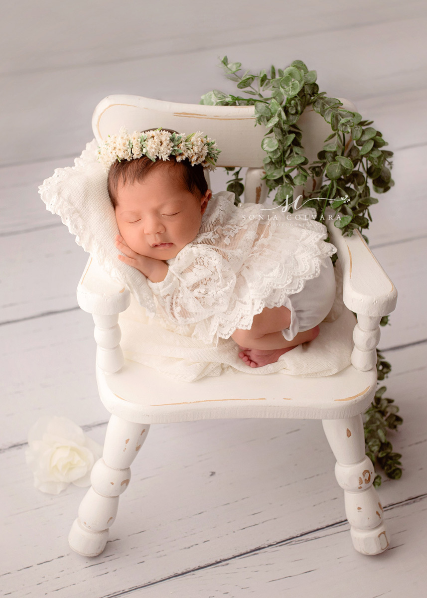 Estudio-newborn-zona-sul-de-sp-fotografia-newborn-em-são-paulo-foto-book-de-ensaio-newborn-de-menina-newborn-de-menina-sp-ensaio-newborn-de-menina-em-sp-newborn-recém-nascido-em-domicilio-sp-soniacolvara-foto-newborn-fotografia-newborn-bêbe-zona-sul-sp