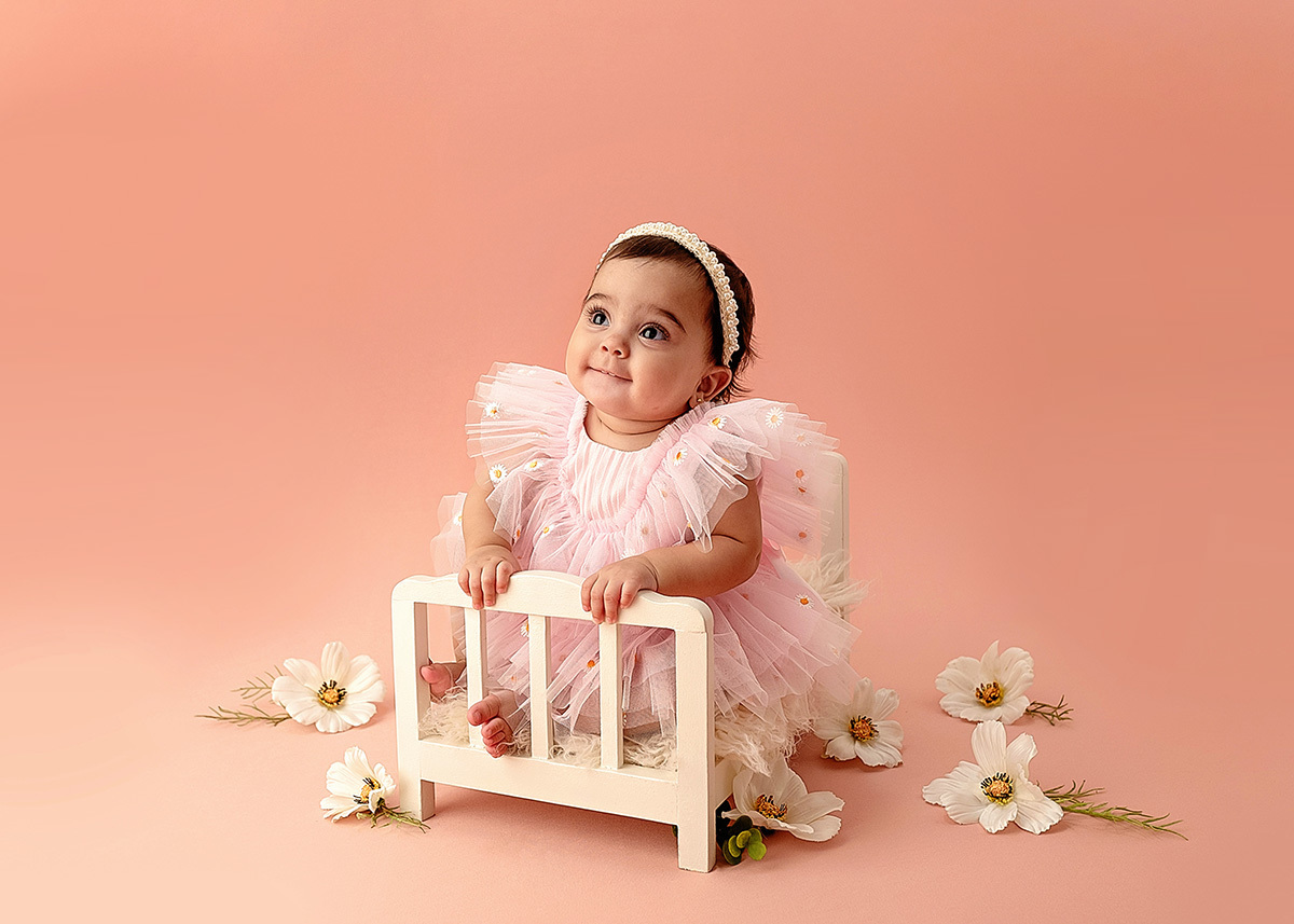 ensaio-foto-infantil-no-estudio-de-menina-vestido-margarida-caminha-sonia-colvara-