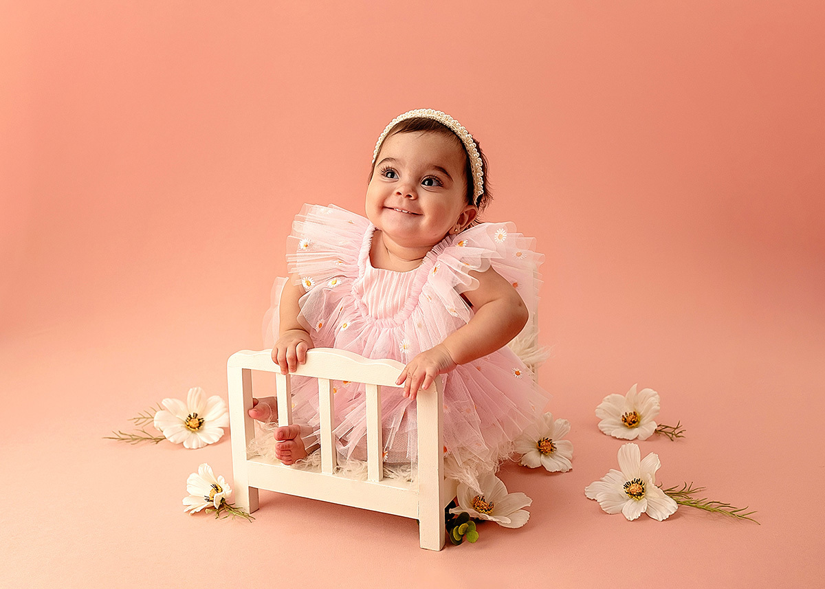 ensaio-foto-infantil-no-estudio-de-menina-vestido-margarida-caminha-sonia-colvara-