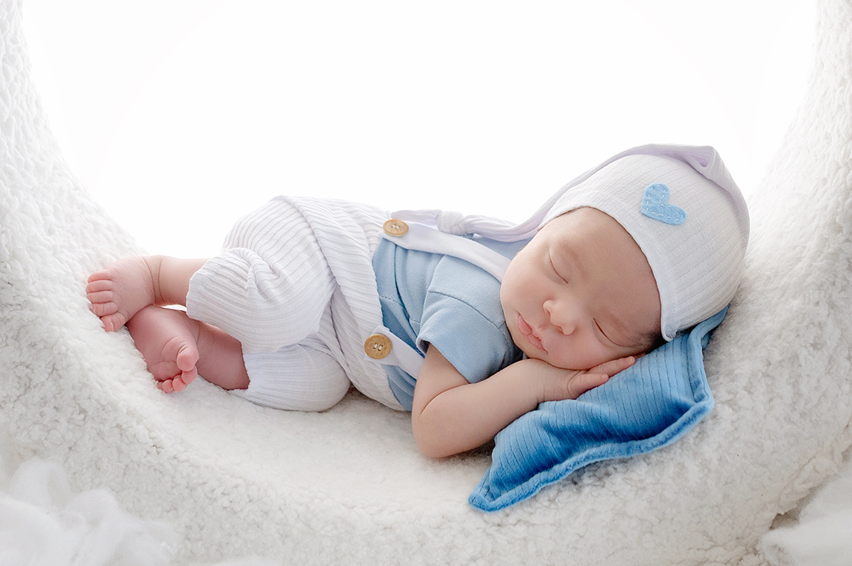 Lua-ensaio-newborn-menino-foto-domicilio-recém-nascido-Sonia-Colvara-São Paulo-5031