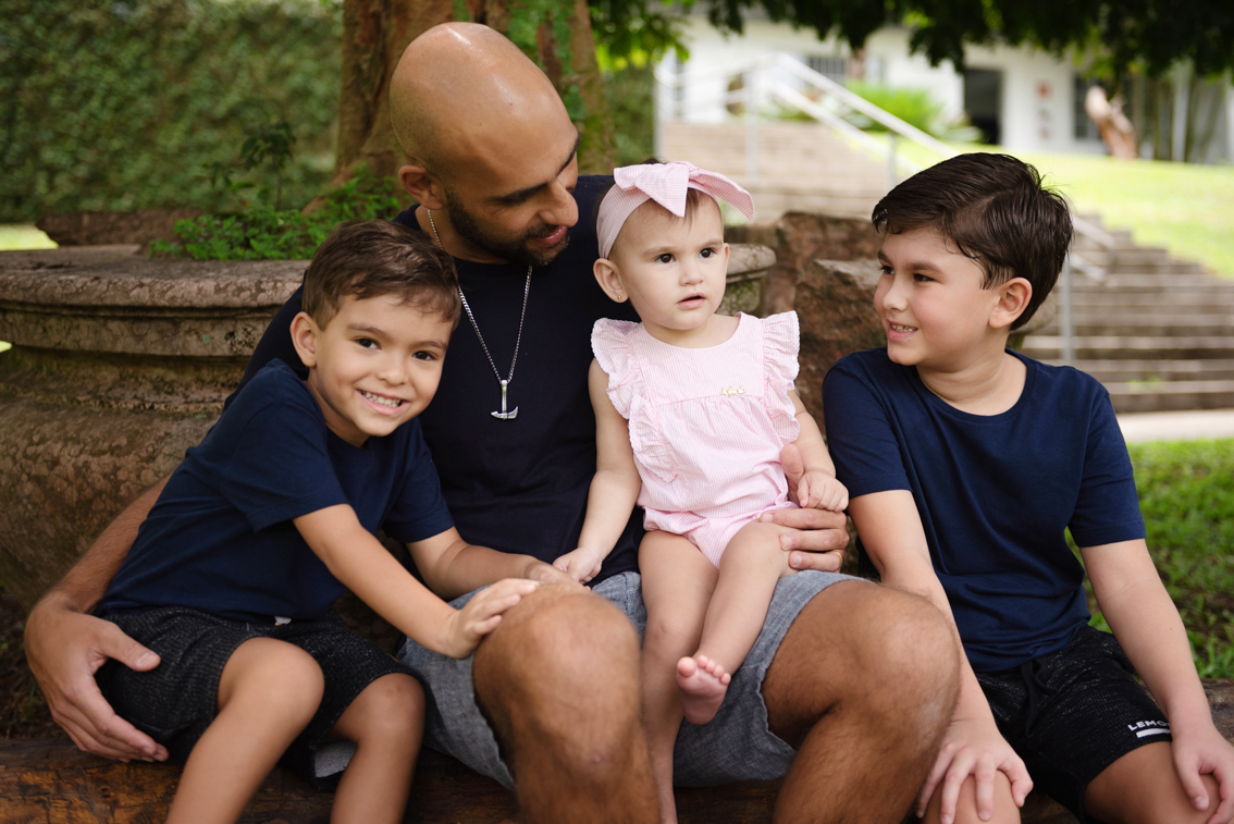 Ensaio-de-1-ano-smash-the-cake-com-a-familia