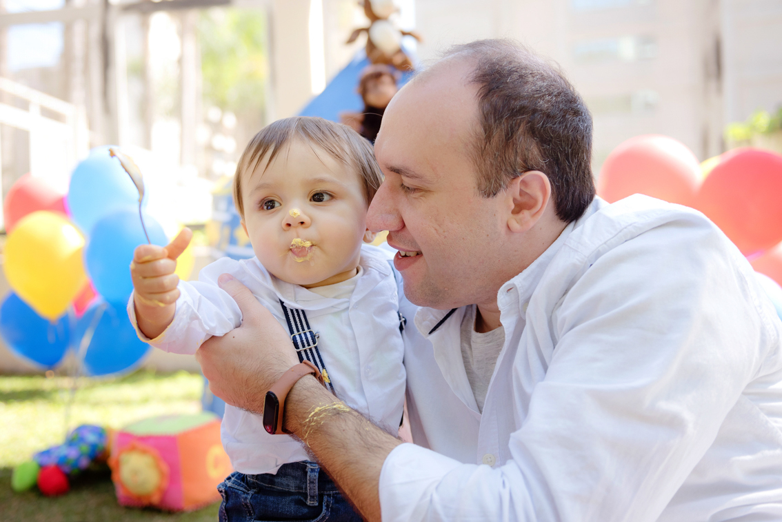 cake-smash-ensaio-de-um-ano-tema-circo
ensaio-de-um-ano-esmagando-o-bolo
book-de-menino-no-parque-burle-marx-sp
ensaio-de-um-ano-tema-circo-menino-Sonia-Colvara-sp