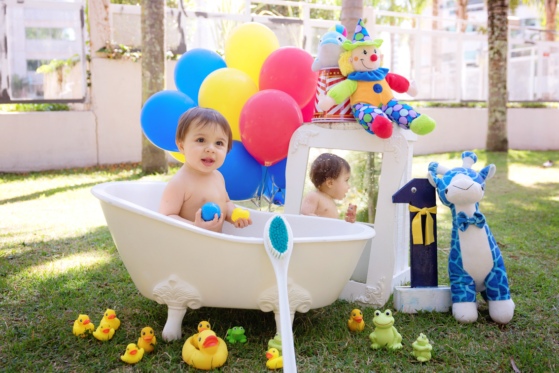 cake-smash-ensaio-de-um-ano-tema-circo
ensaio-de-um-ano-esmagando-o-bolo
book-de-menino-no-parque-burle-marx-sp
ensaio-de-um-ano-tema-circo-menino-Sonia-Colvara-sp