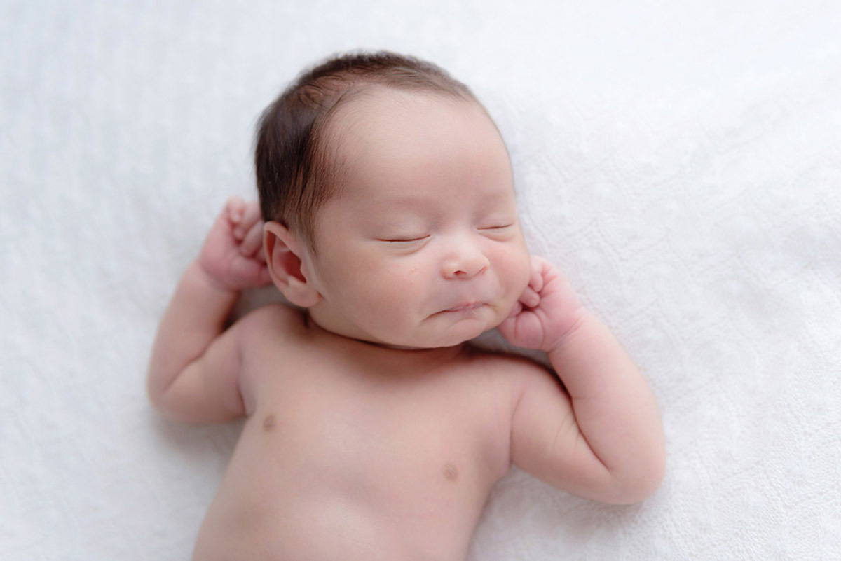 ensaio-foto-newborn-de-menino-em-casa-sp-newborn-recém-nascido-em-domicilio-sp-soniacolvara