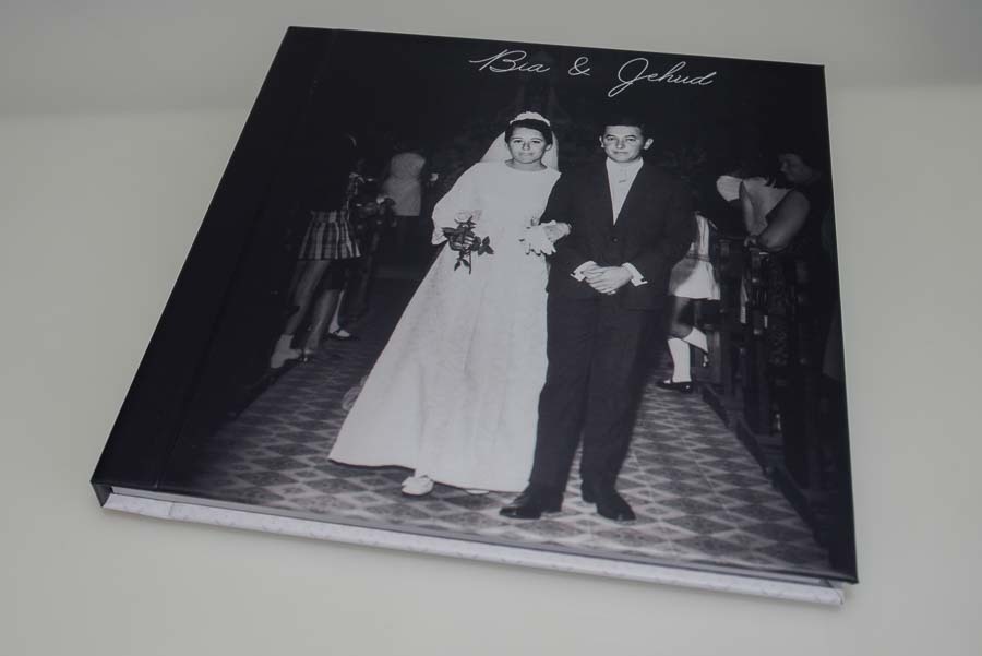 capa do album de casamento que passou por uma atualização de design bia jehud Bauru sp por clovis augusto mundareu albuns