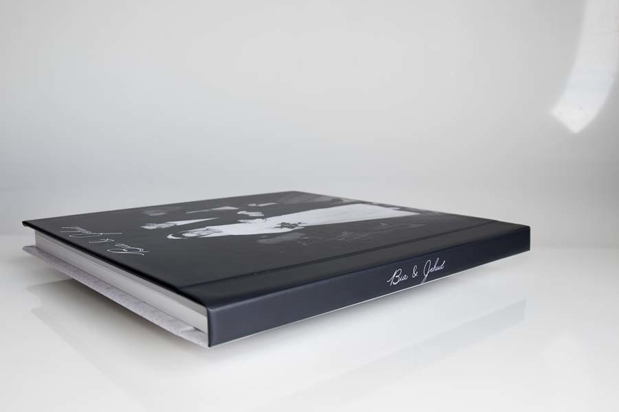 capa do album de casamento com fotos inspiradas anos 30 bia jehud Bauru sp por clovis augusto mundareu albuns