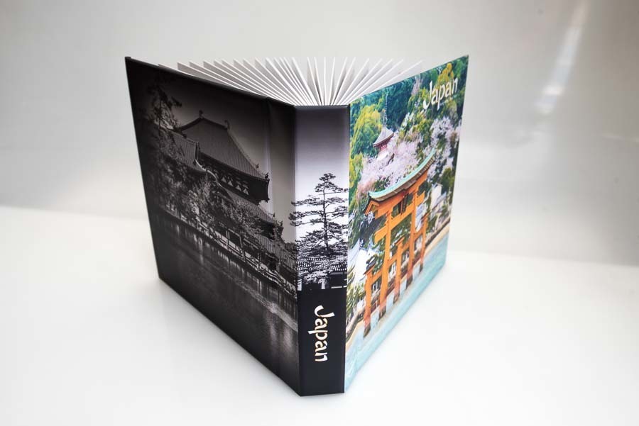 contra capa a lombada e a capa do album de viagem para o japao china estados unidos capa escolhida para iolanda são paulo sp album de fotos por Clovis Augusto com a marca Mundareu Albuns