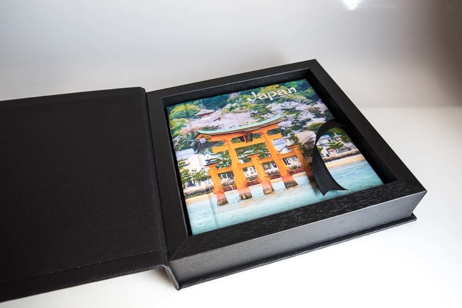 estojo e album de viagem para o japao capa escolhida para iolanda são paulo sp album de fotos por Clovis Augusto com a marca Mundareu Albuns