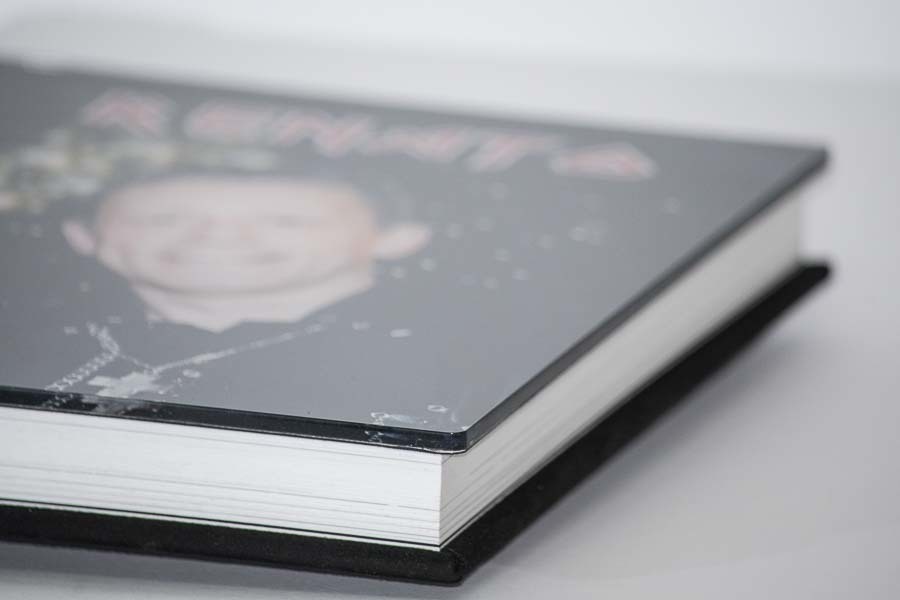 foto da capa acrilica do album de aniversario Renato 50 anos Sao Paulo SP album de fotos por Clovis Augusto com a marca Mundareu Albuns