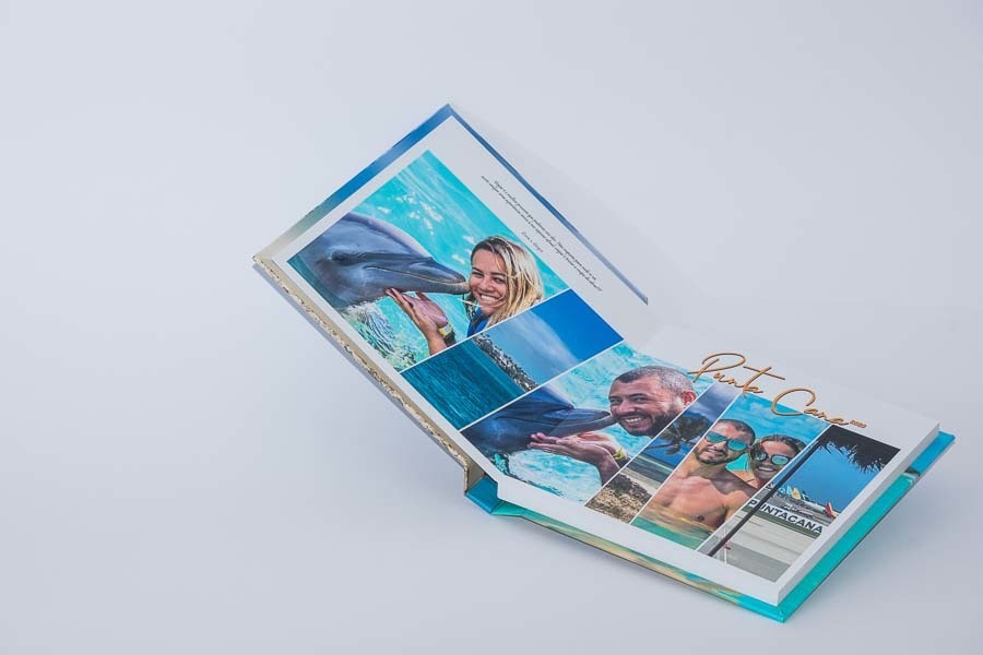 pagina de abertura do album de viagem punta cana livia e sergio Santo Andre SP album de fotos por Clovis Augusto com a marca Mundareu Albuns