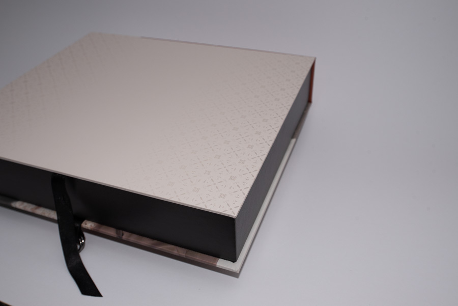 verso ou fundo do estojo do album de bodas marlene e luciano niteroi rj album de fotos por Clovis Augusto mundareu fotos