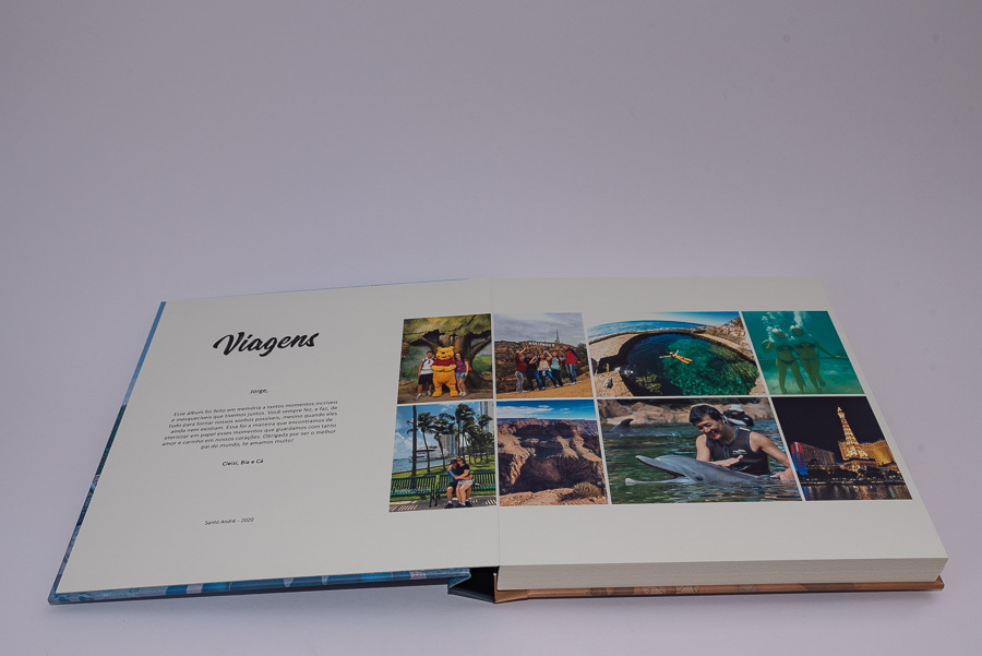 paginas de abertura do album de viagem com um resumo das viagens para os estados unidos disney da beatriz e sua familia Santo Andre SP album de fotos por Clovis Augusto