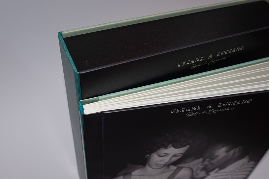 detalhe do estojo e o album de bodas eliane e Luciano paulista recife pe album de fotos bodas de esmeraldas por Clovis Augusto mundareu fotos