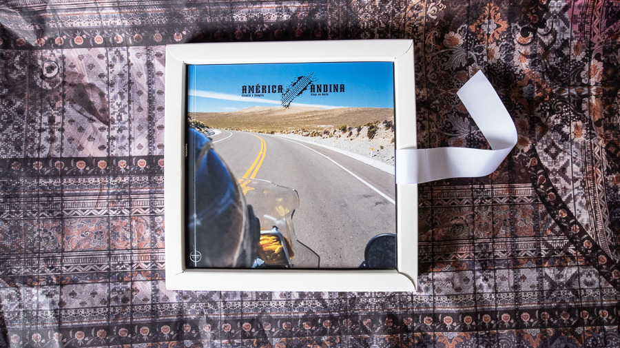 foto superior do album de viagem america andina dentro do estojo branco para glaucia e douglas peru bolivia chile uruguai argentina cordilheira dos andes brasil Santo Andre SP album de fotos em santo andre sp por Clovis Augusto
