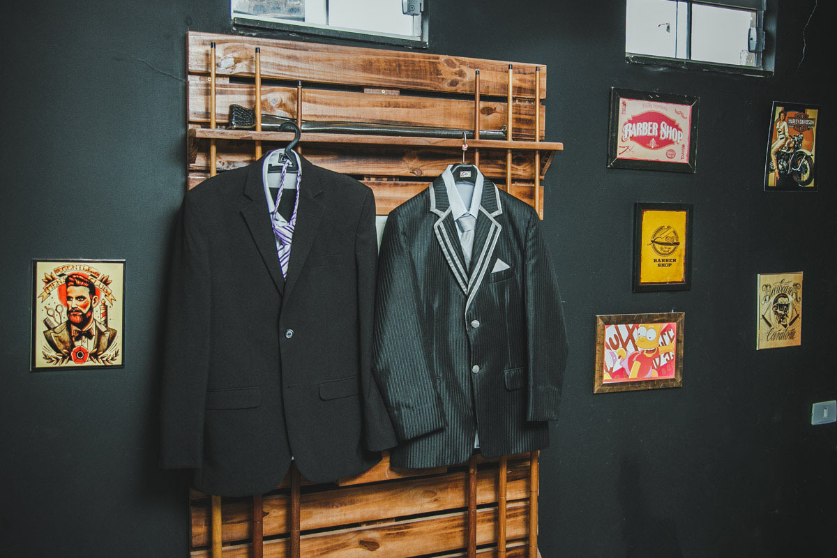 Terno do Noivo pendurado, andrezinho cortes, making of do noivo