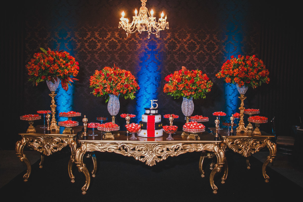 decoração maravilhosa no aniversário de 15 anos da Laysa, no Bacon, Jacarezinho - PR