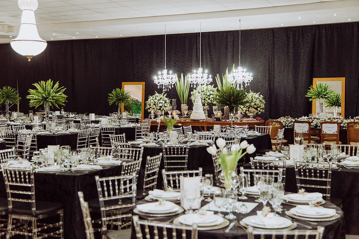 detalhes do salão de festas Aurora Eventos, pronto para o casamento