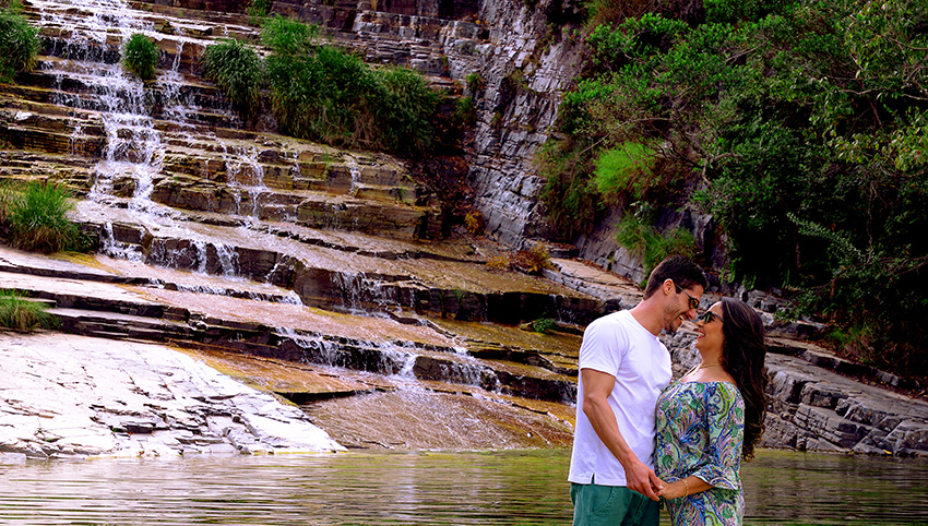 fotos de pré casamento  de Paula e Osmar em capitólio MG feitas por (fotografia André Monteiro de Barretos SP)