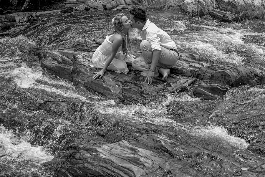 fotos de casal em cachoeira