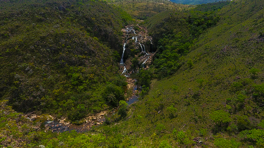 O pré wedding de Leandra e Neto feito na serra da canastra próximo a Delfinópolis MG foi cheio de amor e lindas imagens. 