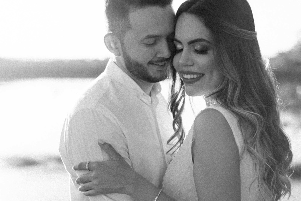 foto preto e branco de casal