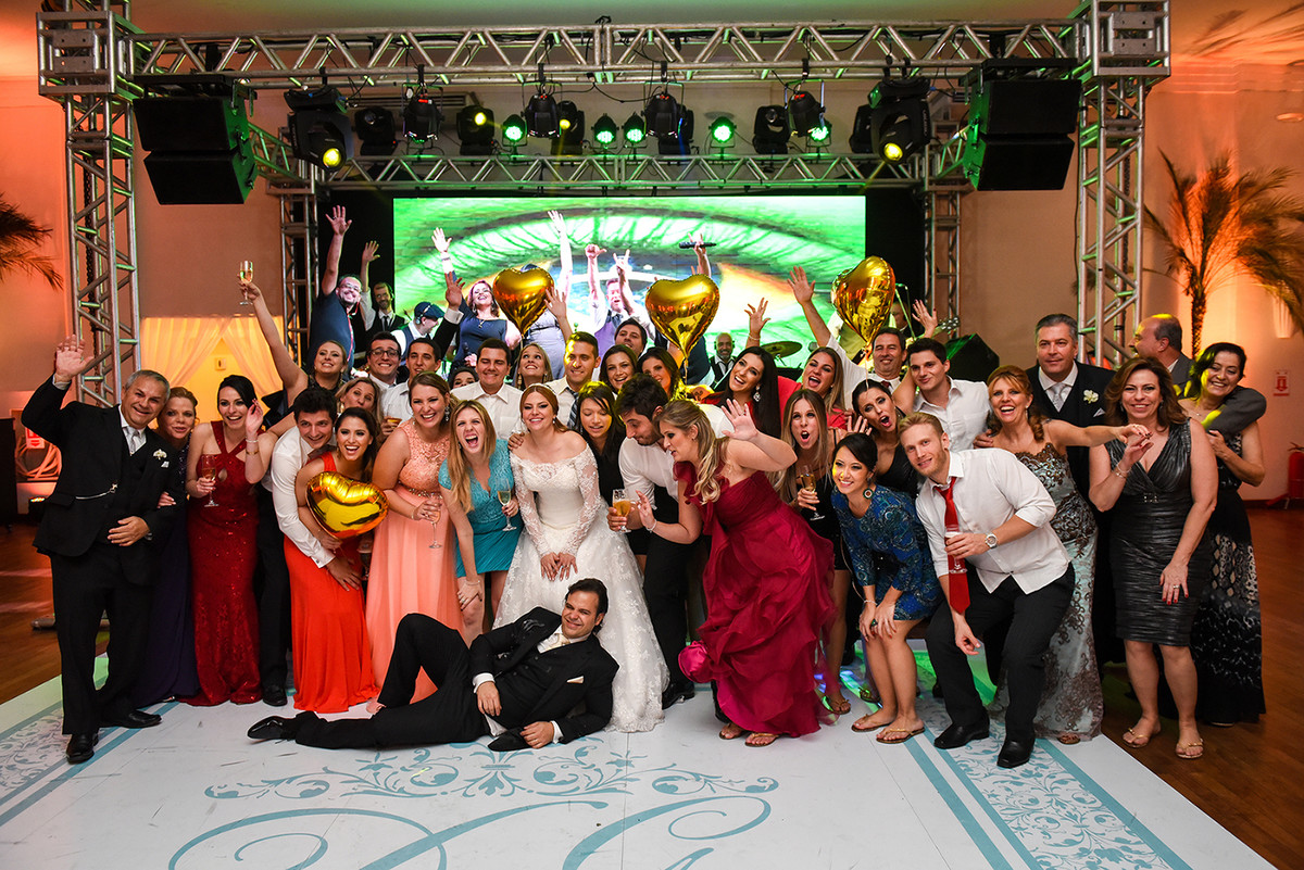 Casamento na Paróquia São Carlos Borromeu no Buffet Espaço Grenah Buffet Espaço Paulista fotógrafo de casamento em São Paulo casamento no Tatuapé Buffet no Tatuapé Buffet América