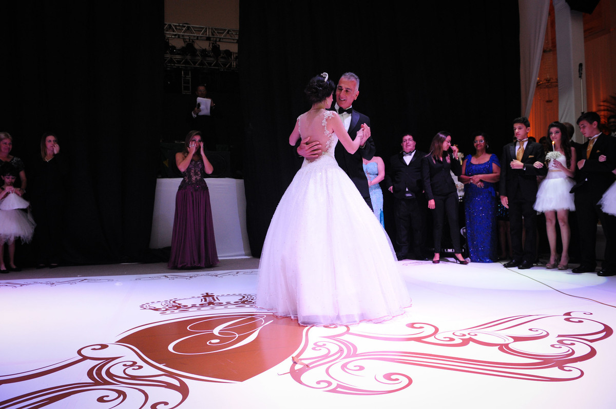 festa 15 anos Buffet Torres Debutante gabriella Rubens Decorações Festa de Debutante Robô