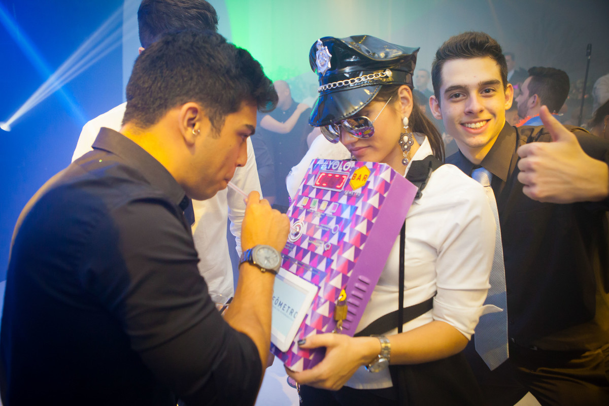 Festa de 15 anos Rafaella de Santis, Buffet Torres, Show Anitta, A Liga, Debutante, Israel Valentim, Kaíque Migliotty,