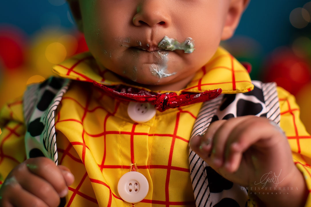 smash the cake toy story ensaio de aniversario de bebe de 1 ano vestido de woody