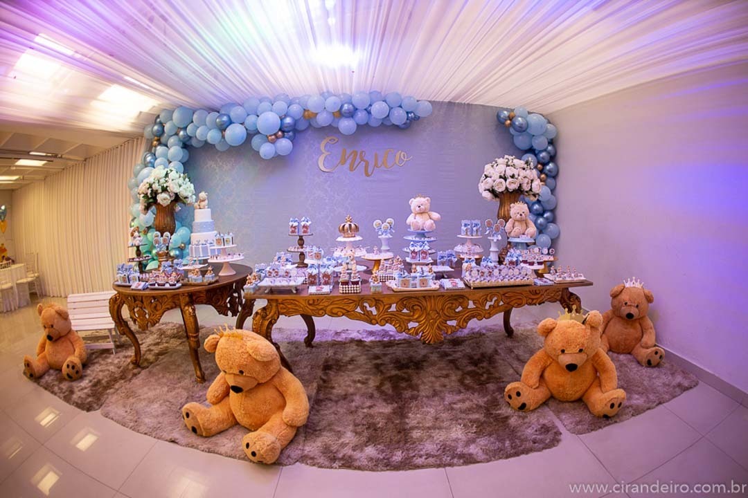 festa de aniversario de bebe menino de 1 ano com tema ursinho da realeza buffet vila dos sonhos