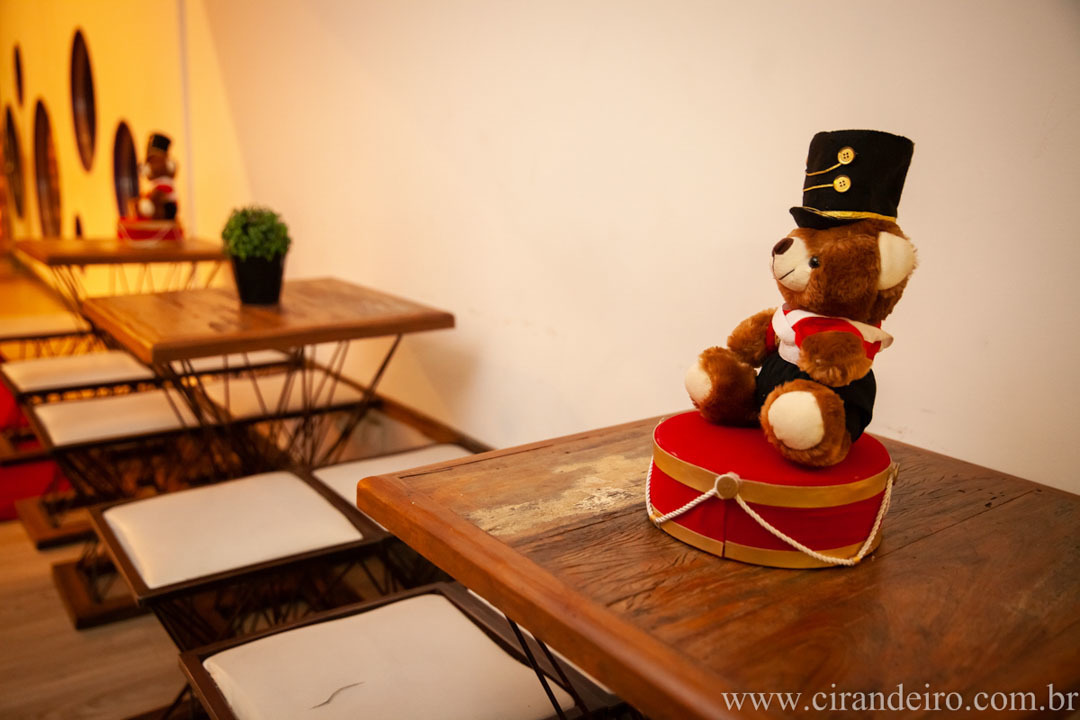 festa de aniversario de bebe menino de 1 ano com tema londres buffet rapanui