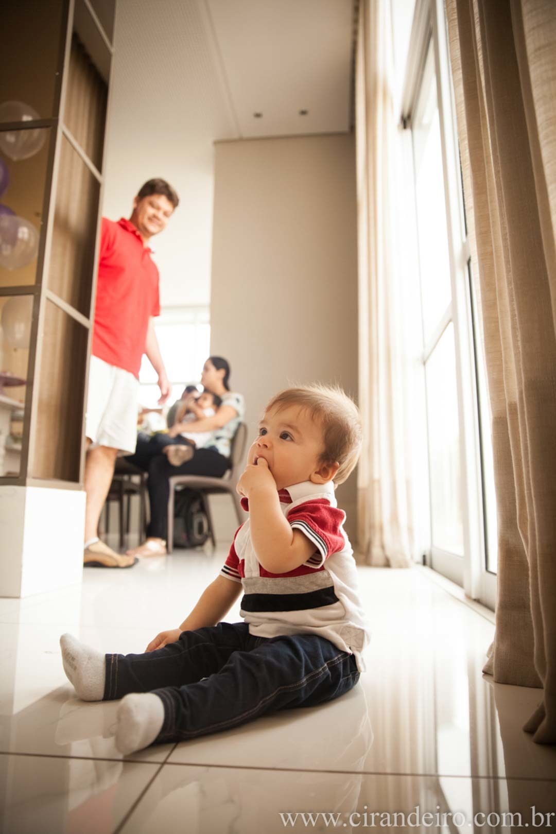 festa de aniversario em casa de bebe menina de 1 ano com tema fundo do mar