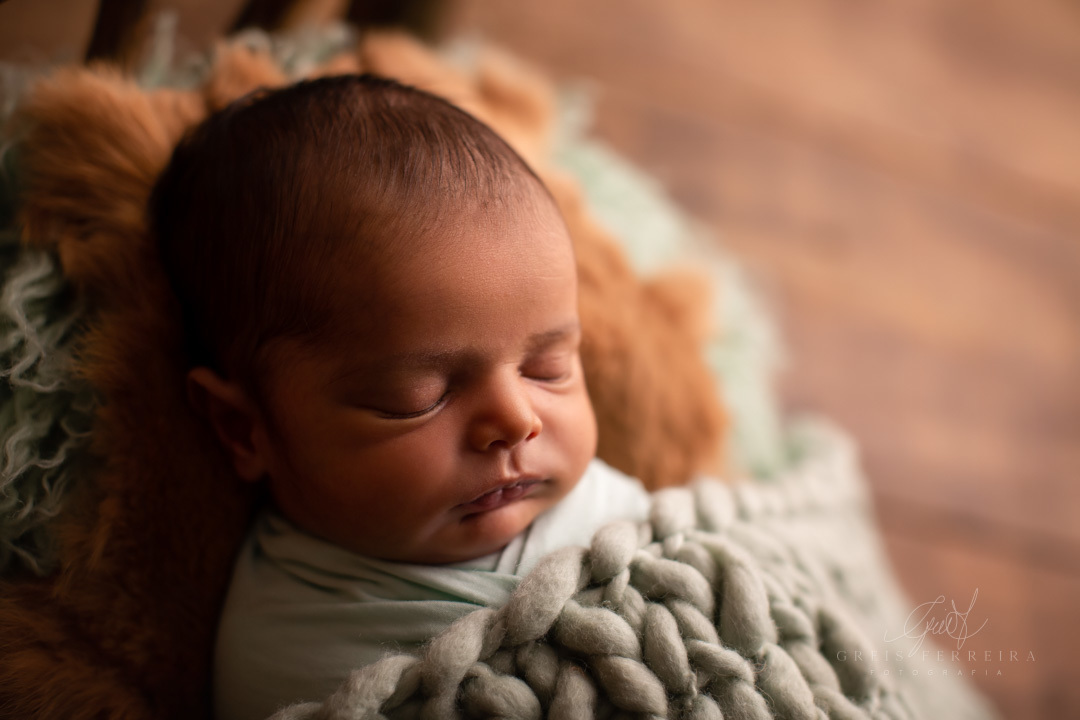 ensaio newborn recem nascido fotografia de bebe menino