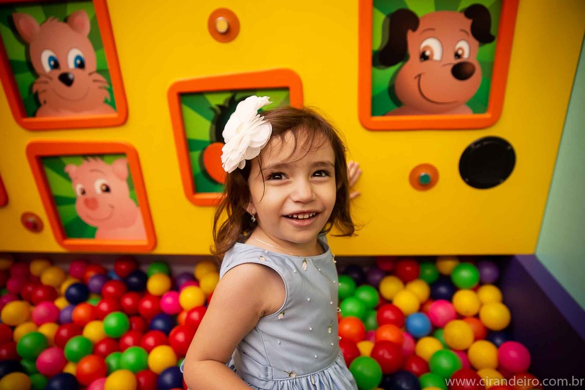 festa de aniversario de menino de 4 ano com tema de futebol buffet vila dos sonhos