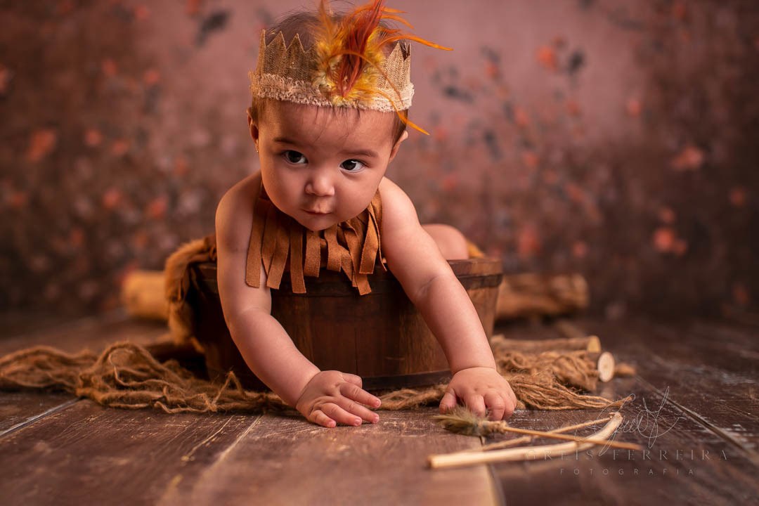 ensaio de bebe 5 meses indio arco flecha