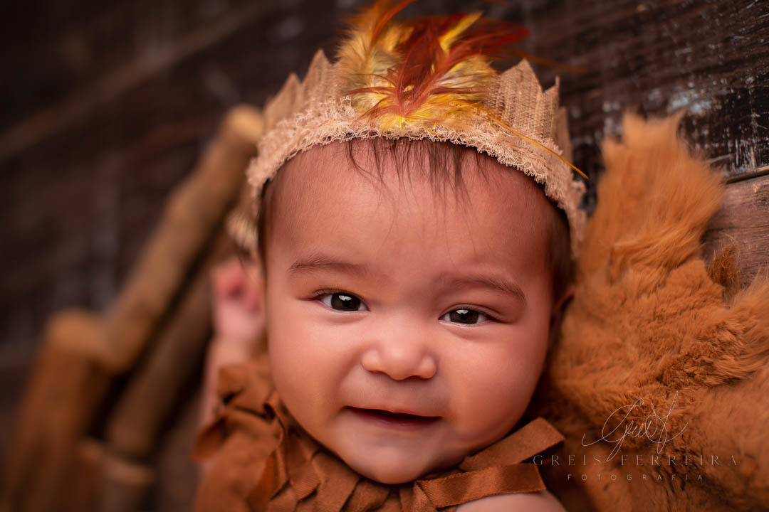 ensaio de bebe 5 meses indio arco flecha