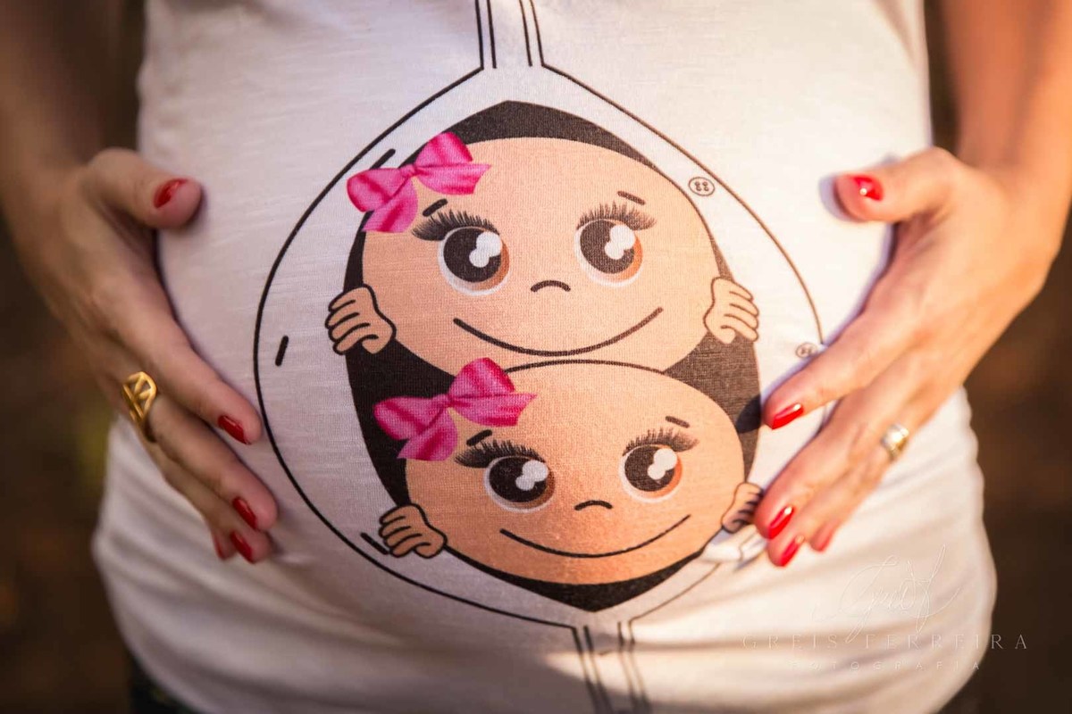 Ensaio Gestante Externo 30 semanas foto gestação com pai casal filho sindorme down