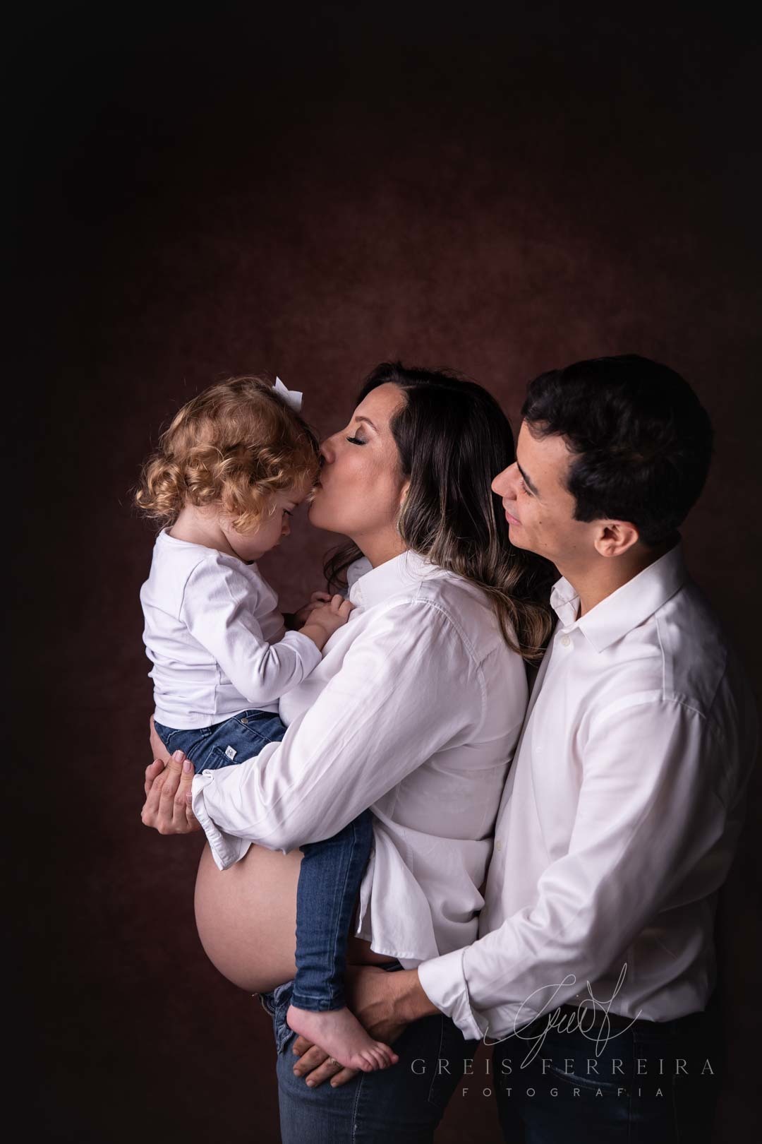 Ensaio Gestante 32 semanas foto gestação família marido filha