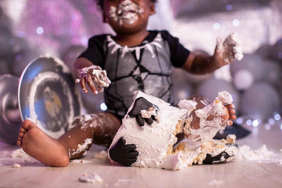 smash the cake pantera negra bebe preto olhos azuis