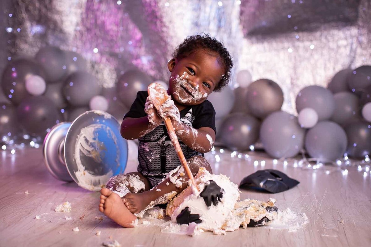 smash the cake pantera negra bebe preto olhos azuis