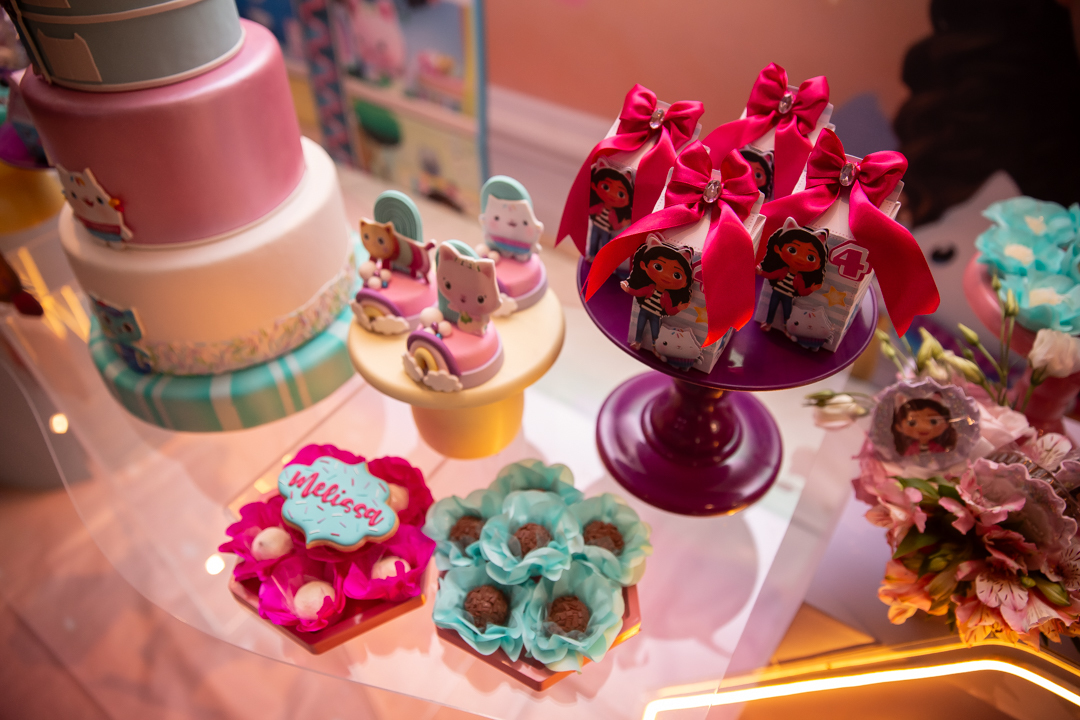 festa infantil aniversario 4 anos buffet cidade encantada gabby e Pandy menina fotos niver cobertura festa evento