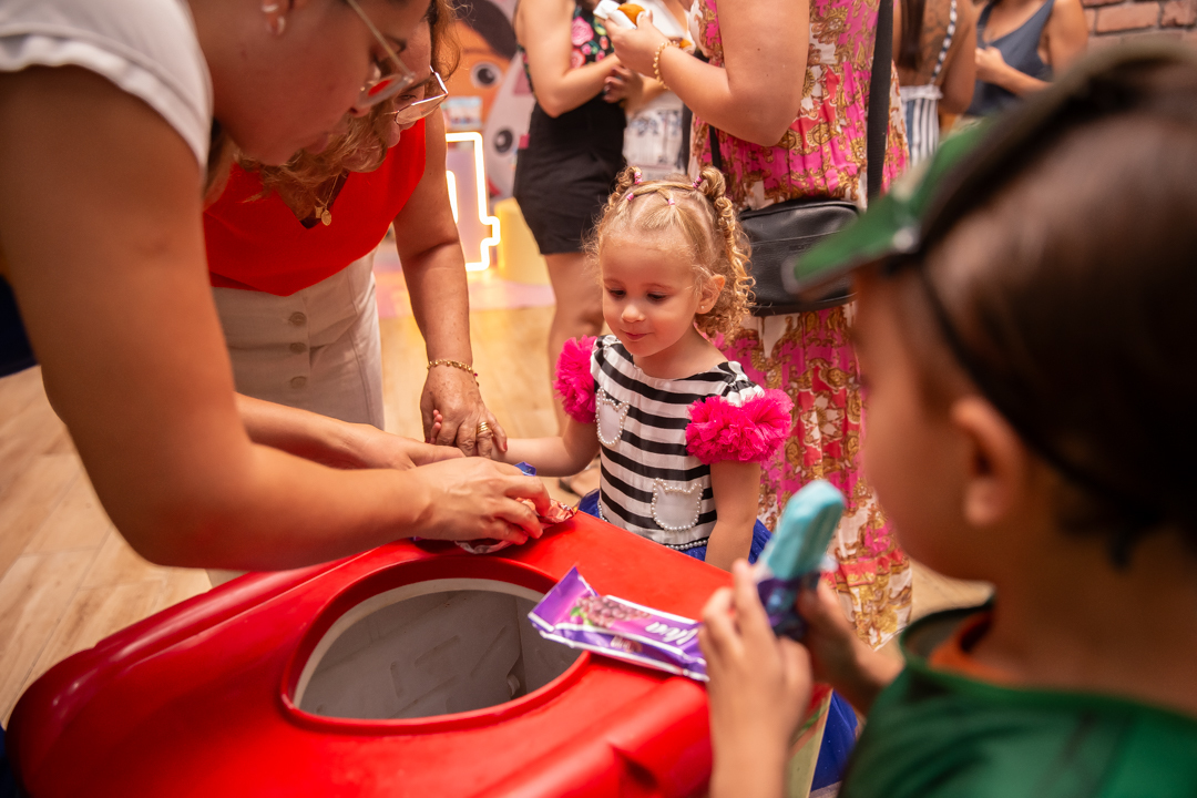 festa infantil aniversario 4 anos buffet cidade encantada gabby e Pandy menina fotos niver cobertura festa evento