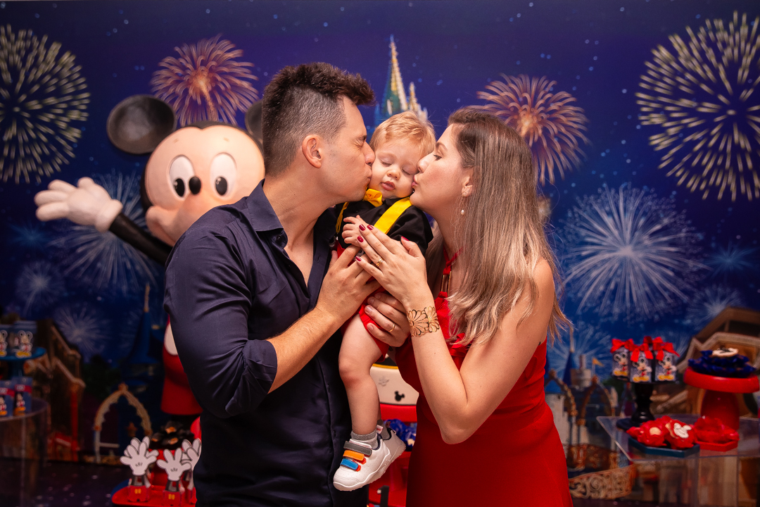 festa infantil aniversario 1 ano primeiro aninho buffet cidade encantada Mickey Disney meninp fotos niver cobertura festa evento