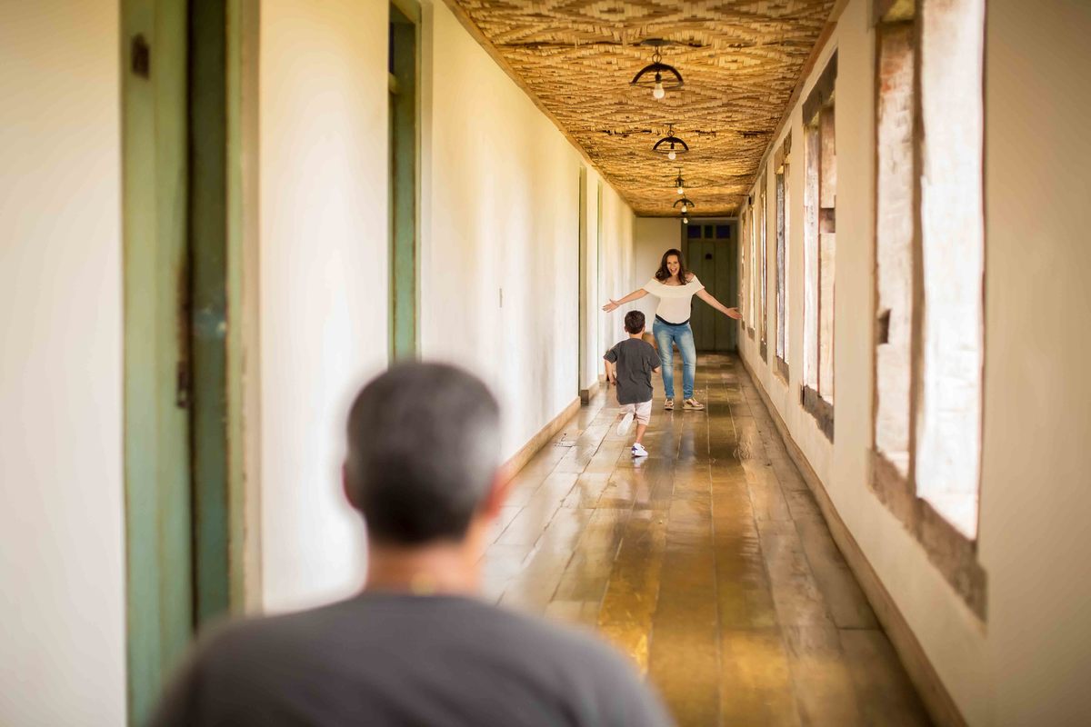 solar engenho minas sete lagoas gestante gravida ensaio fotografico foto minas gerais MG casarao antigo familia mae pai filho