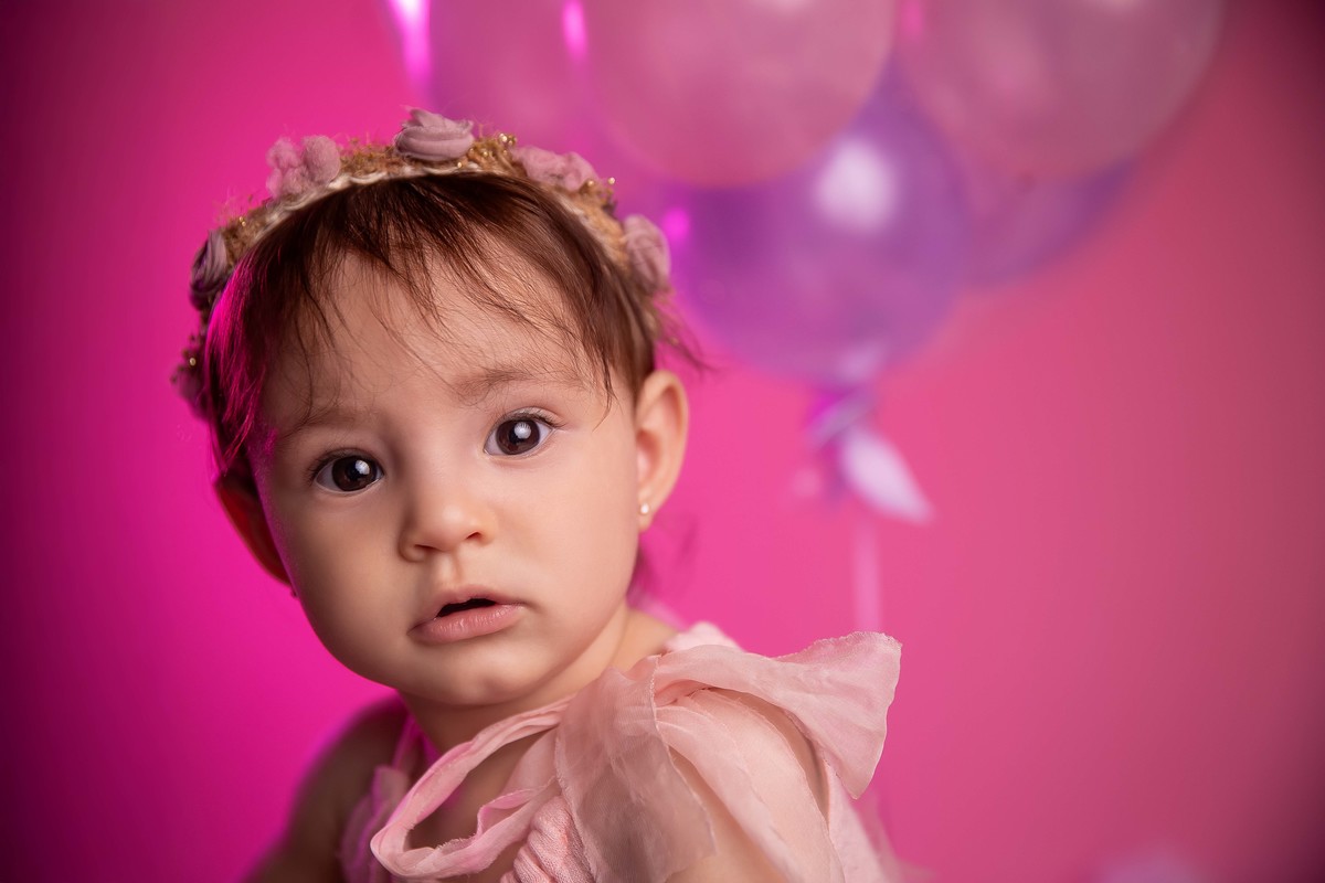 ensaio de bebe 9 meses com balao foto bonita linda mae menina